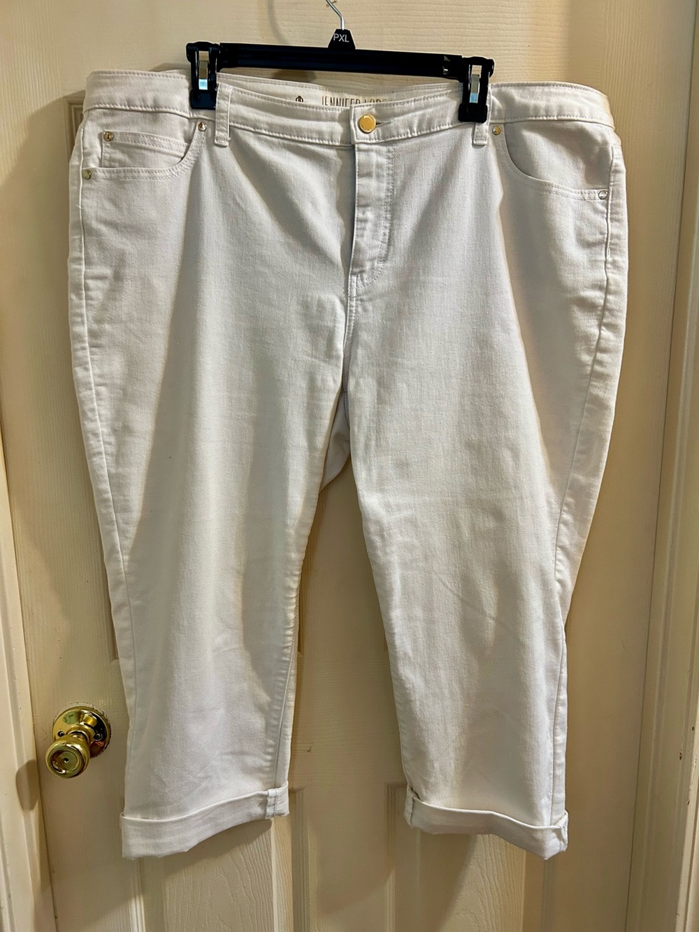 Jennifer Lopez White Cropped Straight Capri Jeans